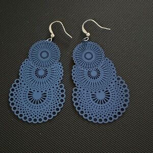 Chic Blue Filigree Earrings